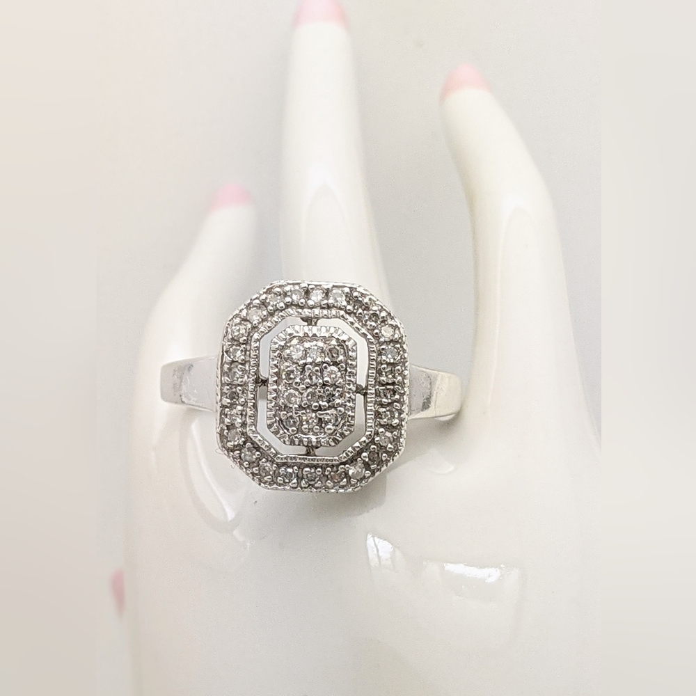 Heng Ngai Genuine Diamond and Sterling Ring